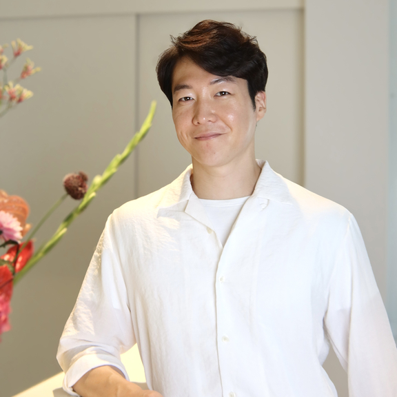 Dr. med. Yohan Ko - Facharzt für Plastische und Ästhetische Chirurgie Central Aesthetics by Dr. Deb