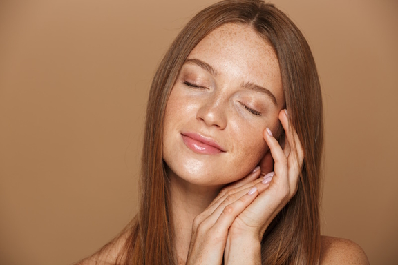 Morpheus8, Dr. Deb, Central Aesthetics, Plastische Chirurgie & Schönheitschirurgie in Frankfurt