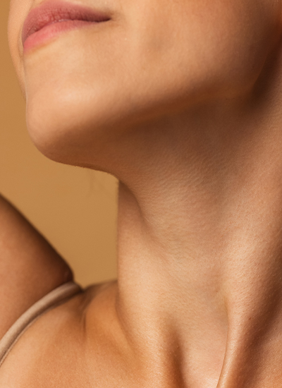 Doppelkinn entfernen, Dr. Deb, Central Aesthetics, Plastische Chirurgie & Schönheitschirurgie in Frankfurt