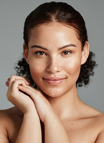 Vampire Lift, Dr. Deb, Central Aesthetics, Plastische Chirurgie & Schönheitschirurgie in Frankfurt